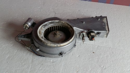Unità di montaggio ventilatore lavatrice asciugatrice Gen Neff V5340X2GB/07 usata. - Foto 8 di 9