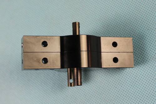 CNC black aluminum T1 transfer case for D90 SCX10 RC4WD rc crawlers trucks - Picture 4 of 6
