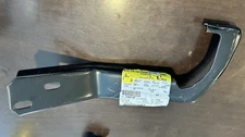 NOS GM # 15686149 Brace Front Bumper Impact Bar Chevrolet GMC