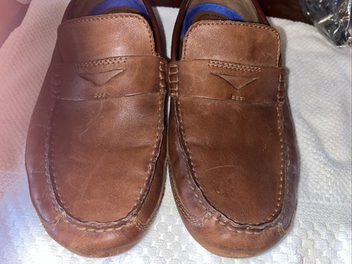 Zapatos mocasines Clarks Markman de cuero tostado liso para conducir para hombre 9,5 M cómodos sin cordones - Imagen 8 de 8