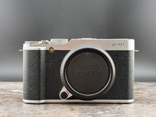Fujifilm X-M1 16mp Mirrorless Digital Camera Body Silver/Black good 1550