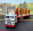 Consolidated Freightways  Athearn Custom Freightliner Flatbed Trailer 1980's HO — photo 1