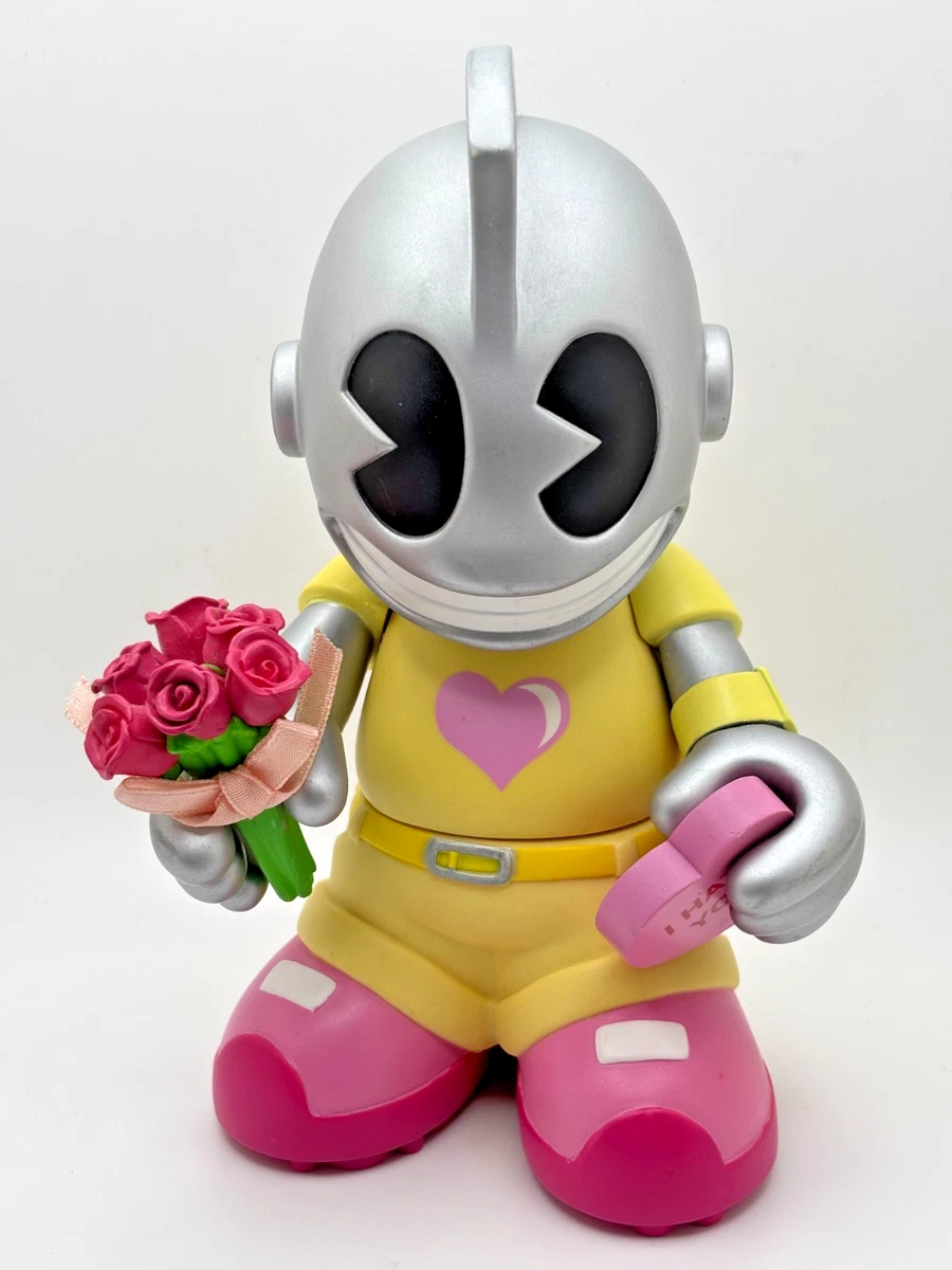 Vinyl 2006 Year Manufactured Designer & Urban Vinyl Action Figures