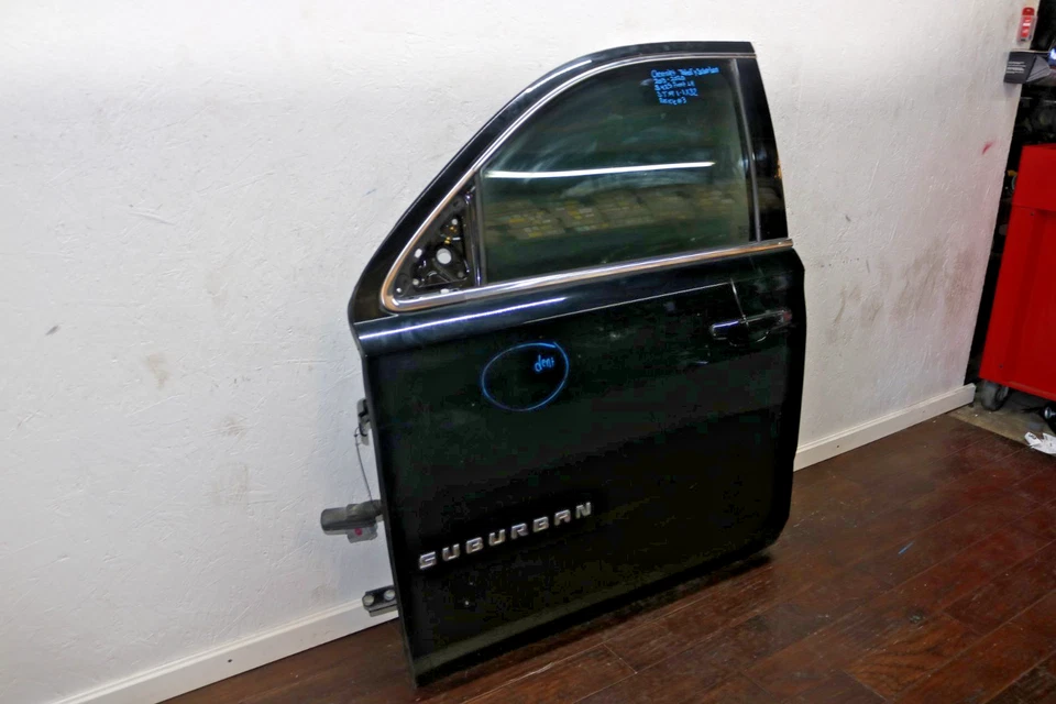 2015 2020 CHEVROLET SUBURBAN TAHOE LEFT SIDE FRONT DOOR OEM Foto 2 de 4