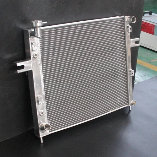 Radiador de alumínio AT para Jeep Grand Cherokee Laredo SE Sport 1999-2004 - Imagem 4 de 4