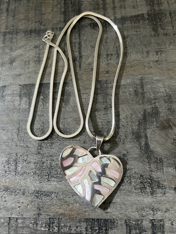 VINTAGE LARGE WAVY PINK ABALONE HEART PENDANT 925 STERLING SILVER NECKLACE