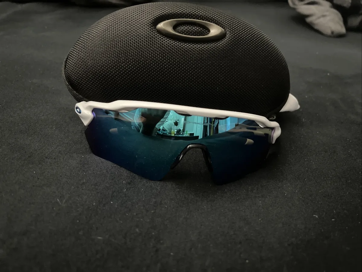 Oakley 0OO9208 Radar EV Path Shield Sunglasses - Polished White/Prizm  Sapphire