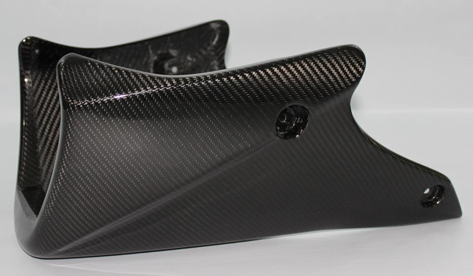 Ducati Monster S4R/S 2003-2008 Belly Pan *Requiere soportes personalizados* Fibra de carbono Foto 3 de 4