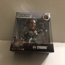 NEW Justice League Cyborg 2  Metal Figure