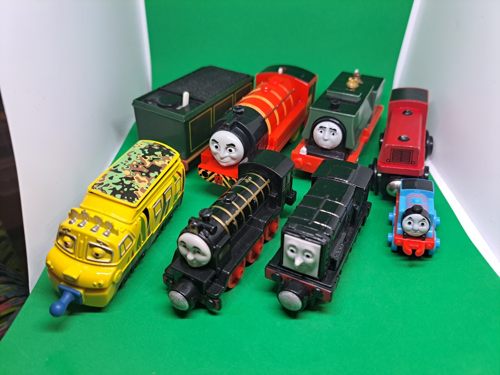 Thomas & Friends Train Pieces And Unbranded Train Pieces