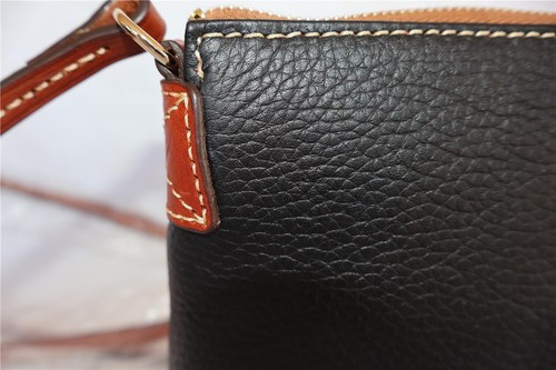 Dooney & Bourke Ginger Pouchette Black Pebble Leather Crossbody Bag NWT - Picture 7 of 15