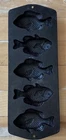 VINTAGE LODGE USA CAST IRON FISH MOLD CORNBREAD 5PP2 MUFFIN PAN USA