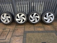 VW Golf Mk 8 Genuine 17 Alloy Wheels and Tyres