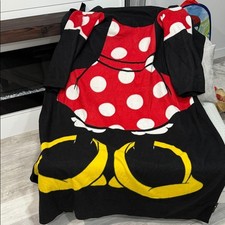 NIB Disney Minnie Mouse Classic Minnie Comfy Throw Blanket w/ Sleeves