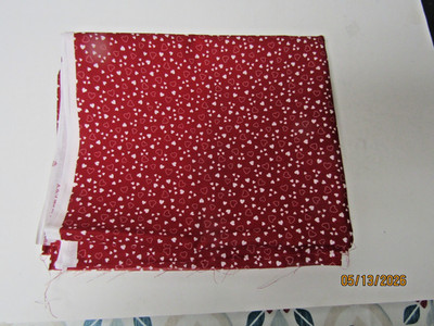 CRANSTON PRINT WORKS V.I.P. FABRIC RED/WHITE HEARTS, 1 YARD, USA