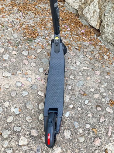 PATINETE ELÉCTRICO SEGWAY NINEBOT KICKSCOOTER ES32 - Imagen 6 de 10