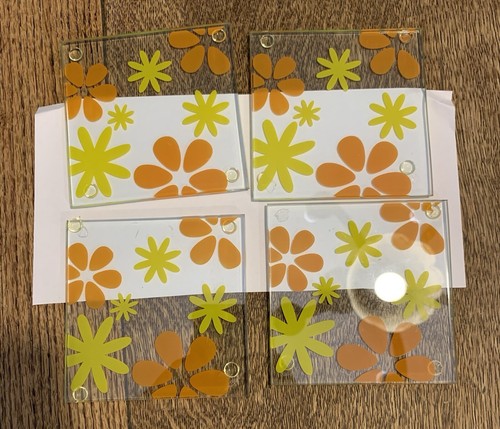 PRETTY SET OF 4 GLASS DRINK COASTERS WITH YELLOW & ORANGE FLOWERS MCM STYLE - Picture 2 of 2