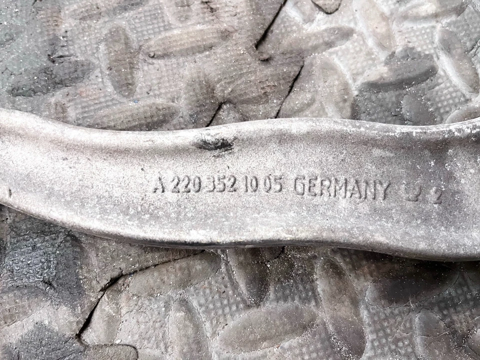 14-17 MERCEDES MAYBACH S550 W222 BRAZO DE CONTROL TRASERO SUPERIOR TRASERO OEM Foto 2 de 3