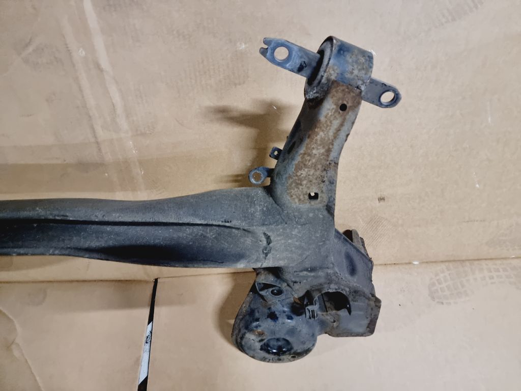 2017 Peugeot 3008 P84 1.6 BlueHDi Rear subframe 9833974980 OEM | eBay