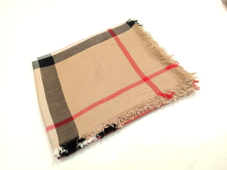 AUTÉNTICO CHAL BUFANDA BURBERRY Londres 65% Lana 35% Seda Foto 2 de 4
