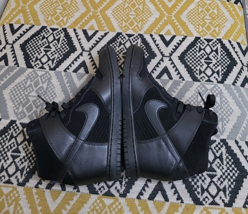 *Worn Twice Nike Dunk Sky High Hi Suede Wedge Trainers size 6 EU 40 Triple Black - Picture 7 of 18