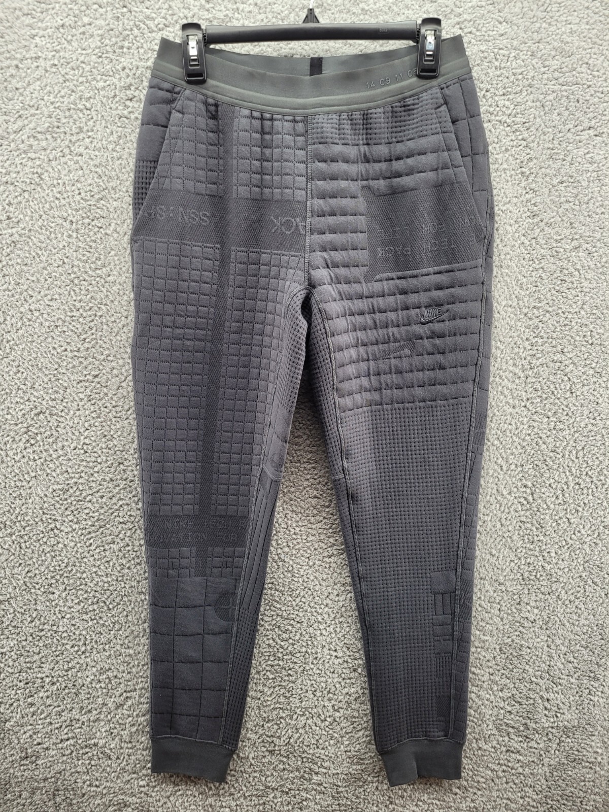 Nike Sweatpants Menu0026#039;s Sportswear Therma-Fit Joggers Pants Gray DM5550- 060 Small | eBay