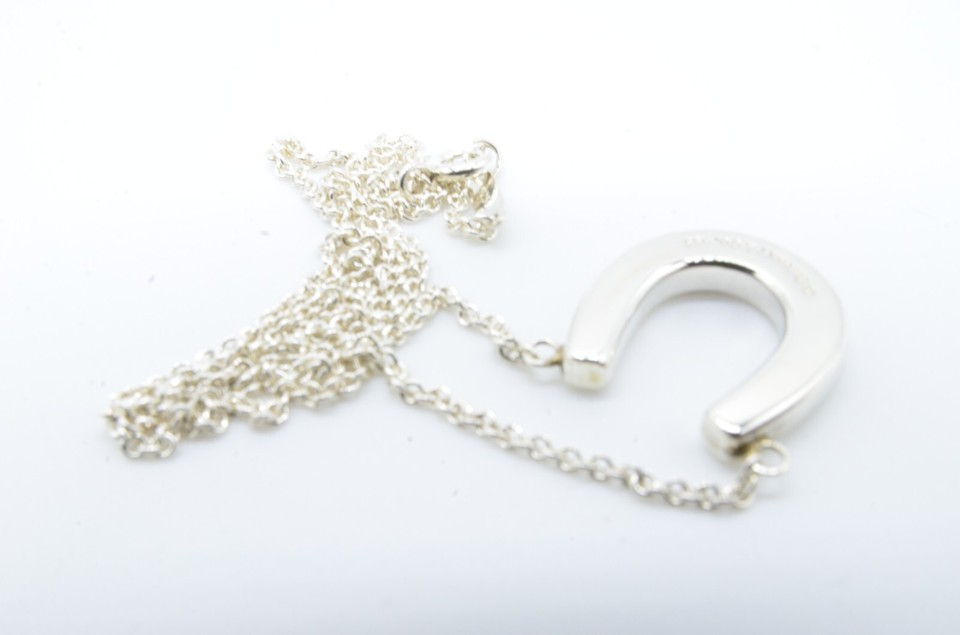 Tiffany & Co 925 Sterling Silver Horseshoe Horse Shoe Pendant Necklace