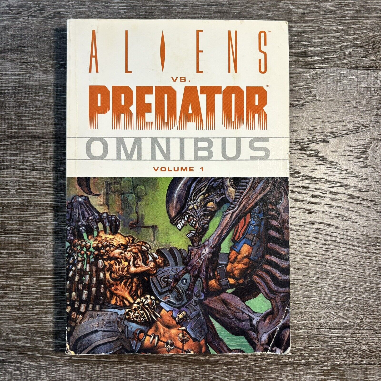 Aliens vs. Predator: Omnibus Vol. 1 (2007) Dark Horse Paperback Graphic Novel