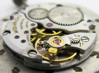 Zenith Movado 1731, 19 jewels Watch movement for part Zenith Movado 1731, 19 jewels Watch movement for part