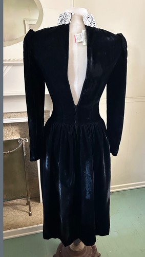 Vintage 80er schwarz Samt und Spitze Kleid Jessica McClintock für Gunnesax Größe 7 - Bild 2 von 8