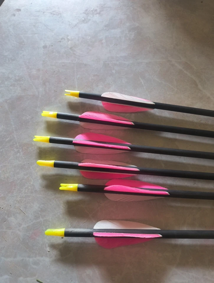 6 New Silver Tip Lightning Arrows, 1/2 doz. Points Installed Practice Arrows - Image 3 of 3