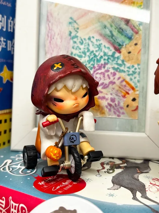 Hirono Halloween Series Limited Edition Figure Cute Toy Art Gift