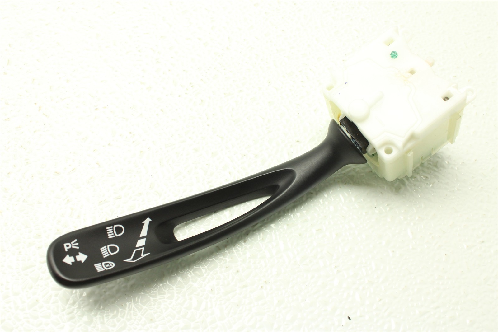 McLaren Artura 2025 Headlight switch