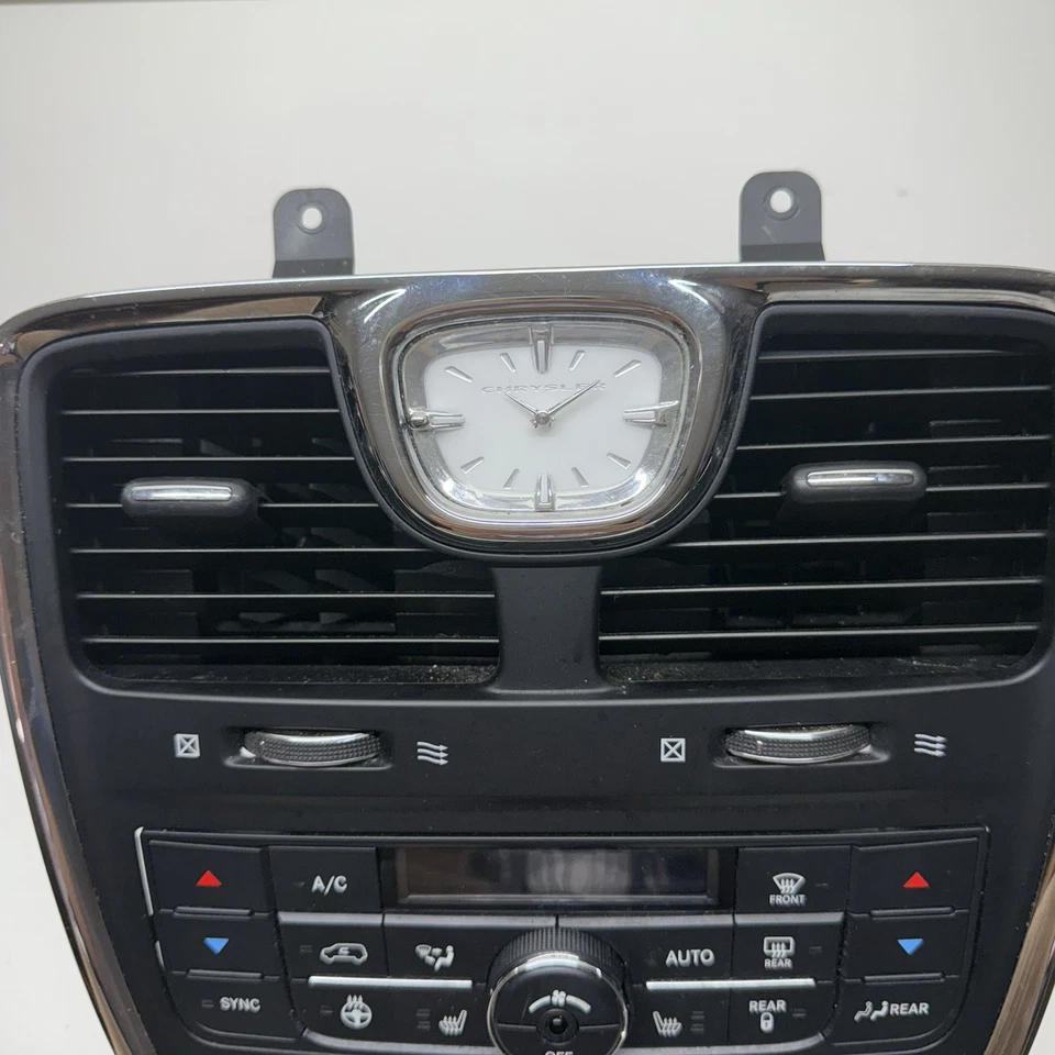 2011 - 2020 Chrysler Town Country климат-контроль температуры P55111367AF OEM - Изображение 4 из 4