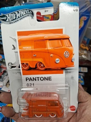 2025 HOT WHEELS Pantone Special VW KOOL KOMBI VAN   #4/6