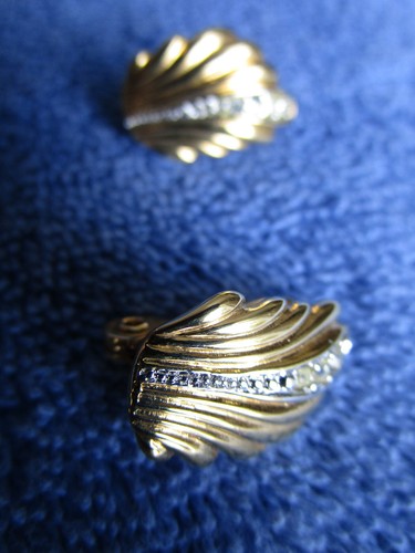 Pendientes Monet Clips Estrás Tono Dorado 117-19C - Imagen 2 de 5