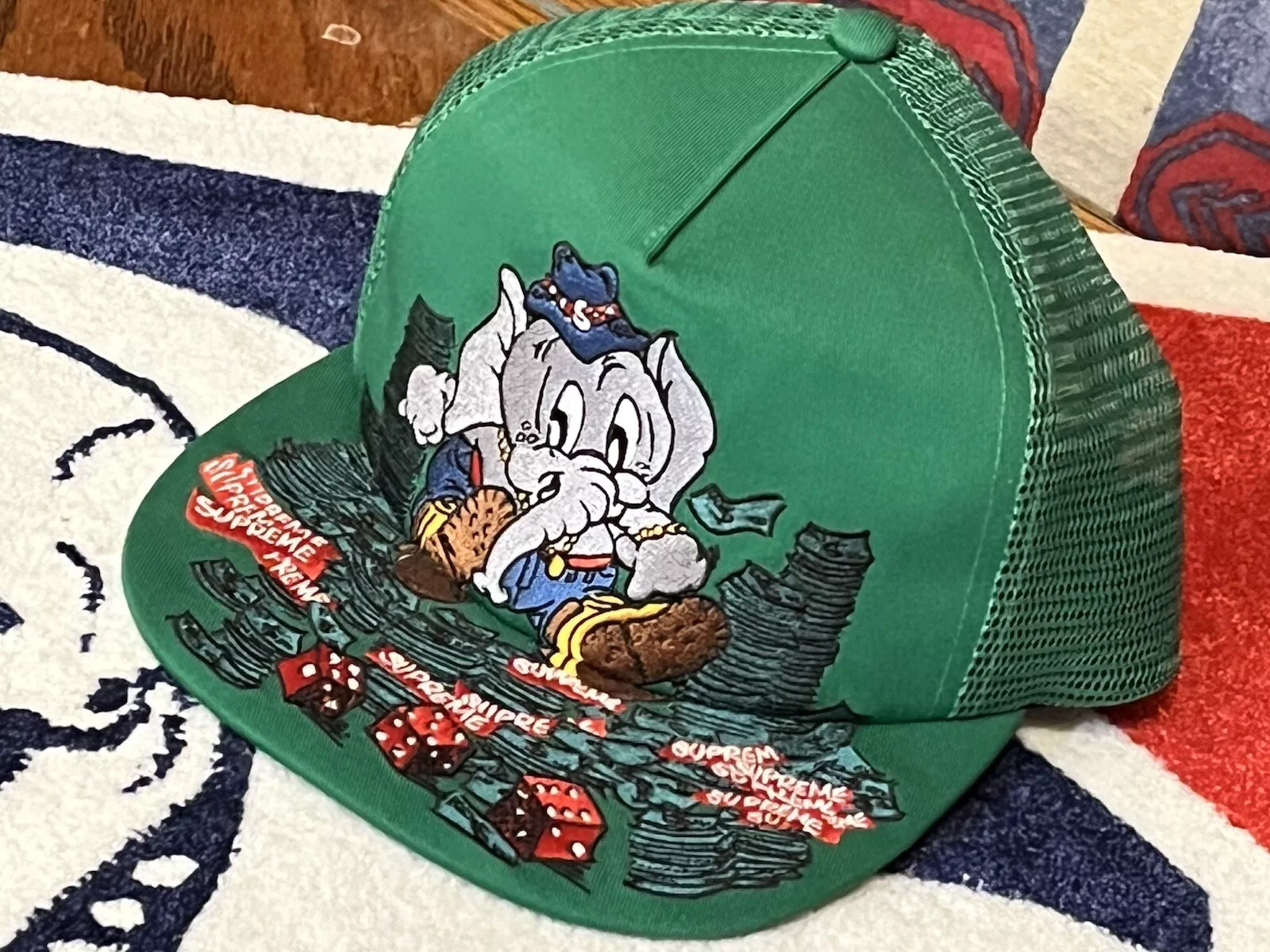 Casquette camionneur dos maille éléphant vert suprême