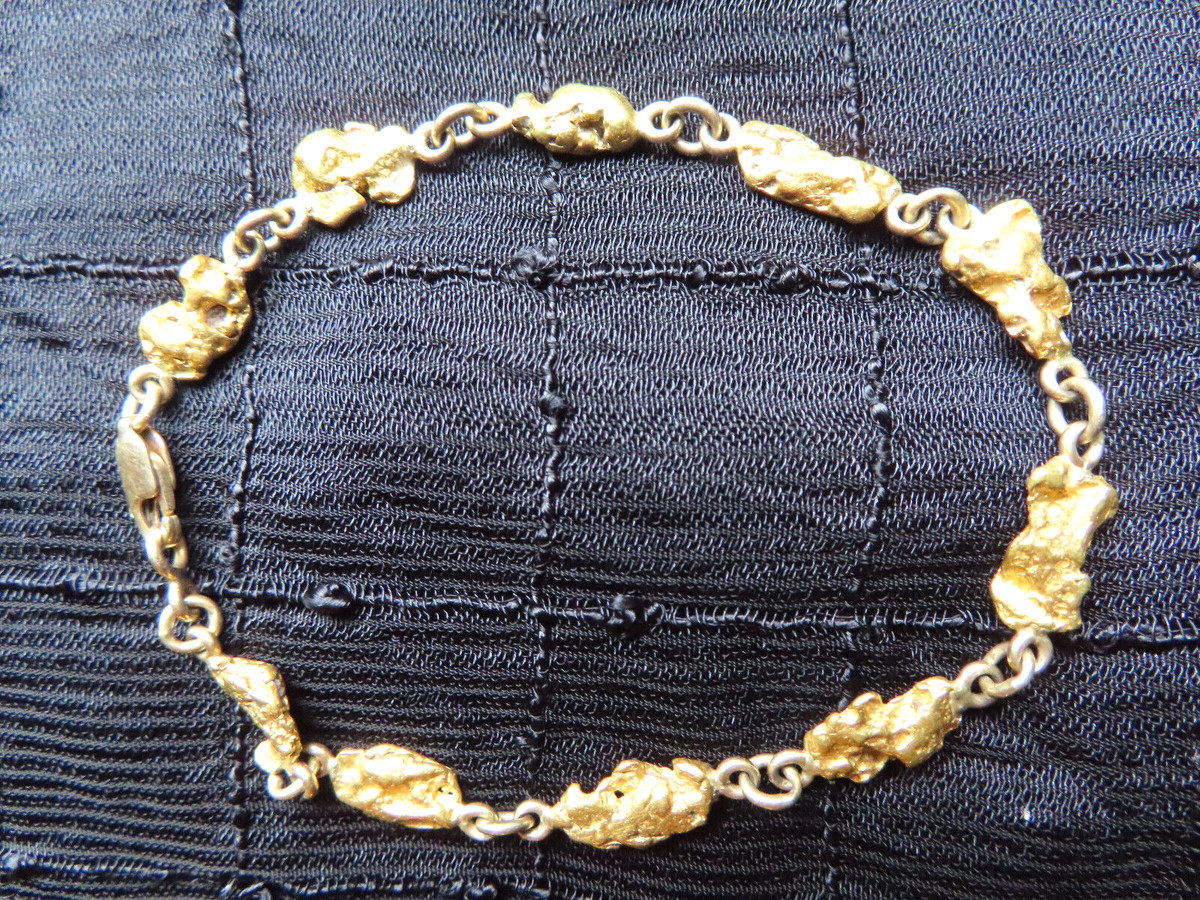 Gold Nugget Bracelet 10 Natural Nuggets 1/4" to 1/2" Australia Gold Nugs 18.0g View 5