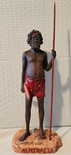 VTG AUSTRALIAN ABORIGINAL FIGURINE WITH SPEAR/BOOMERANG COMPLETE - Picture 9 of 9