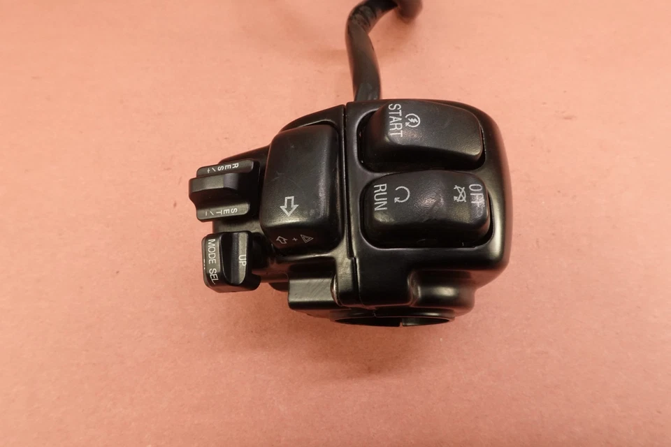 2000-2006 Harley Davidson FLTRI Road Glide RIGHT HEADLIGHT BAR SWITCH - Image 4 of 4
