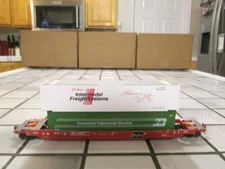 BURLINGTON NORTHERN CONTAINER CAR WITH CONTAINERS HO SCALE