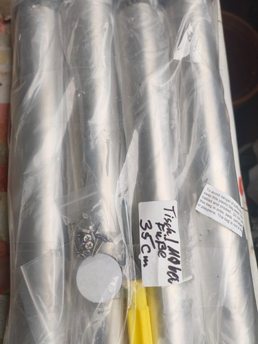 Set aus 4 verstellbaren Tischbeine Möbelfüße Kaffeetischbein 35 cm mit Schrauben