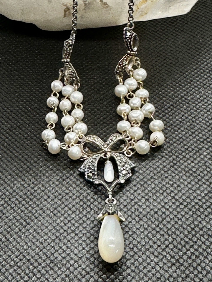 925 Sterling Silver Marcasite Bows, Faux Pearls & Teardrop Dangle Necklace - Image 4 of 4
