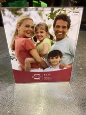 Prinz 8 x 10 Horizontal Acrylic Frame 8" X 10", Clear Pre Owned VG Condition