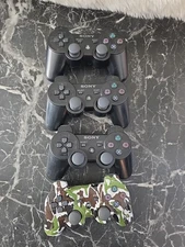 Sony PlayStation DualShock 3 Wireless Controllers - Black Set Of 4 Untested