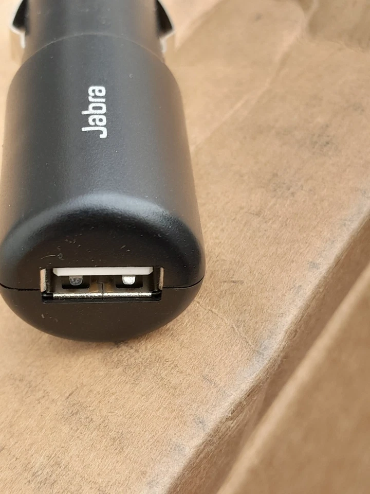 Cargador de coche USB Jabra ESC-003, negro Foto 2 de 3