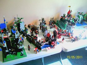 LEGO 7946 KING'S CASTLE Kingdoms NEW FACTORY SEALED RARE 2010 RETIRED VINTAGE