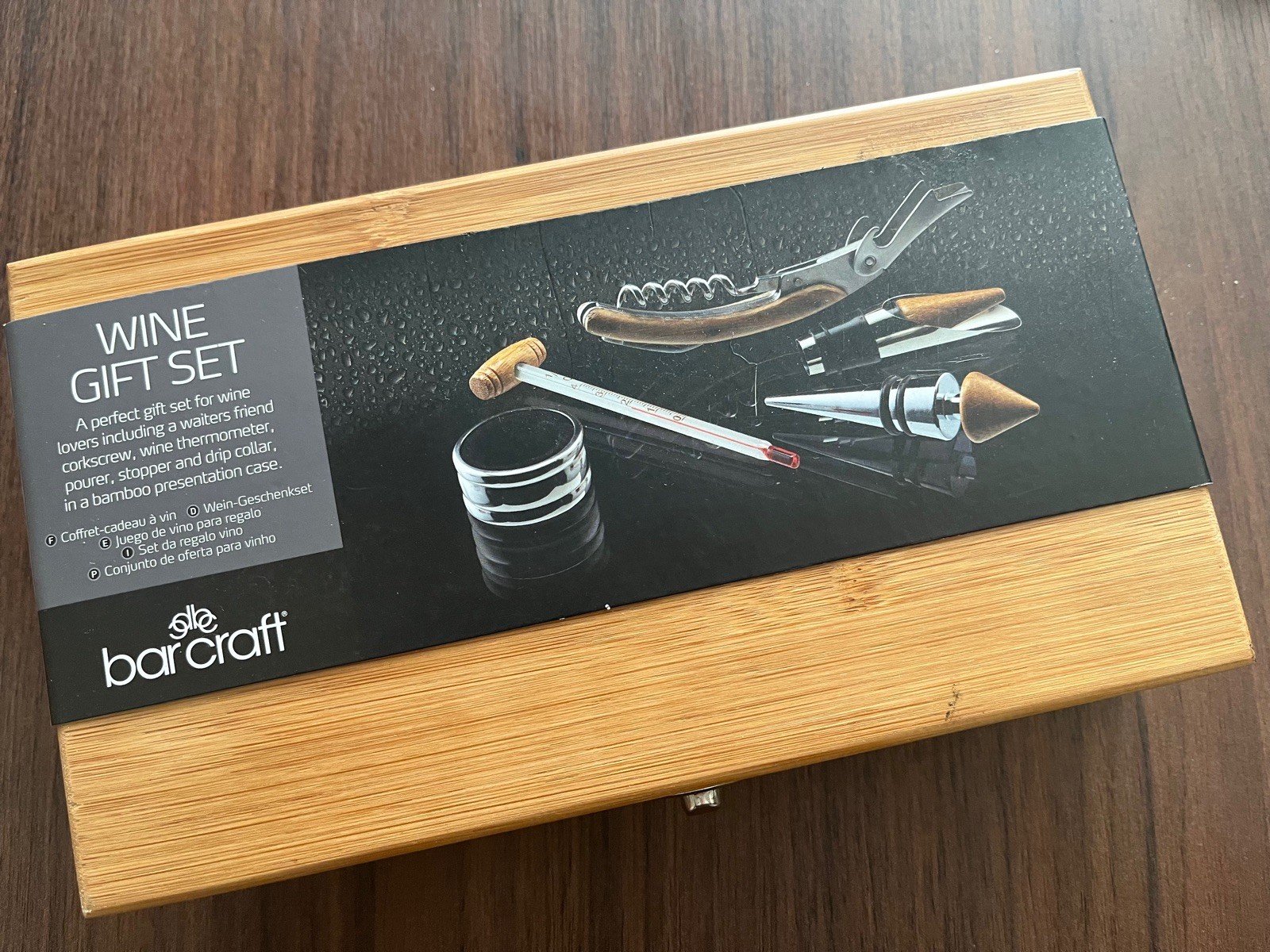 Juego de regalo de accesorios de vino Barcraft premium en elegante estuche de bambú