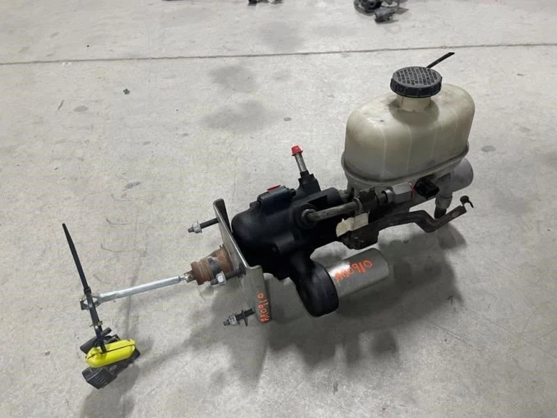 Refuerzo de freno maestro hidráulico Ford F450 Super Duty 05 6,0 L 4x2 usado Foto 2 de 4