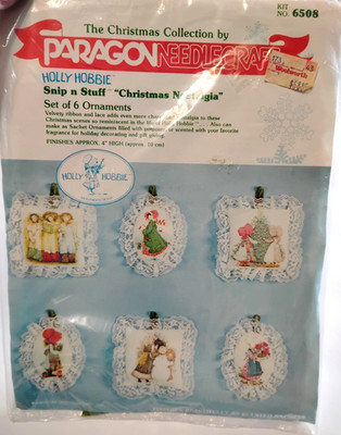 Vintage Paragon NOS Holly Hobbie Snip n Stuff Christmas Nostalgia Ornaments Kit